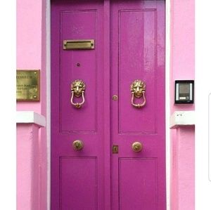 Meet your Posher, Daniela